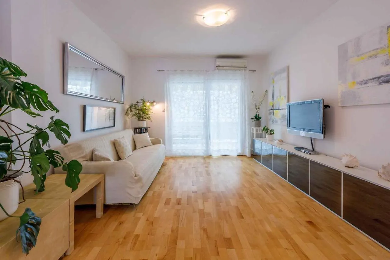 Apartment In Crikvenica 39069
