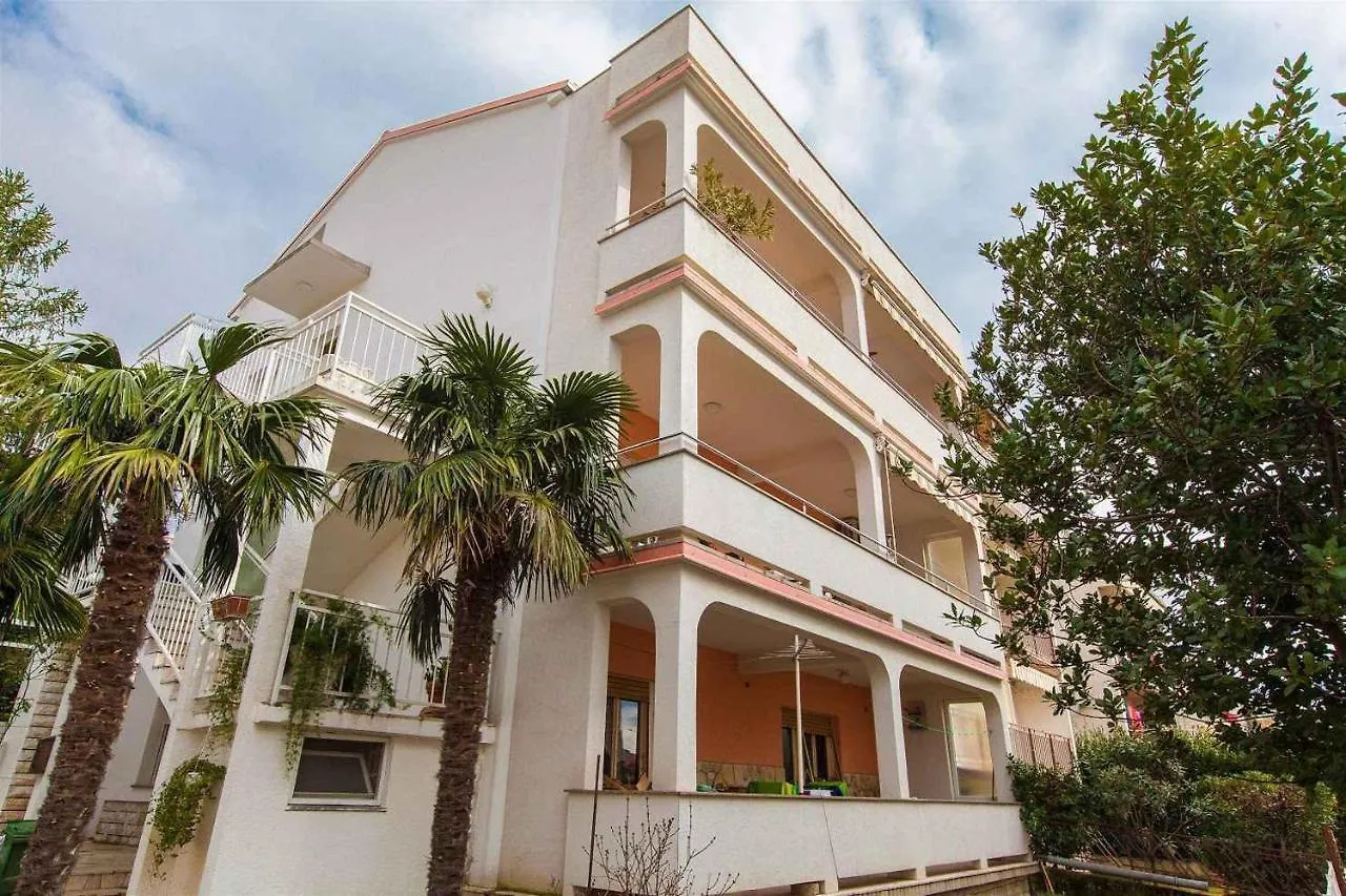 Apartment In Crikvenica 39069